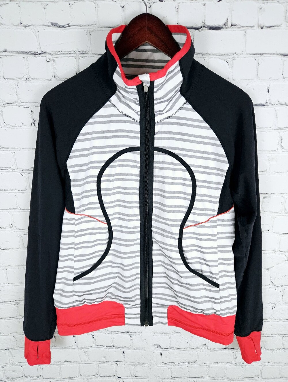 LULULEMON | Run Track Attack striped full zip athletic jacket
